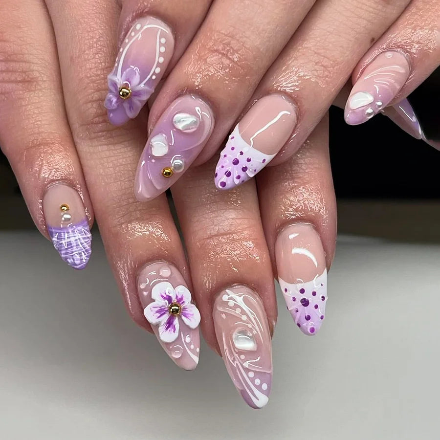 Short square fingernails