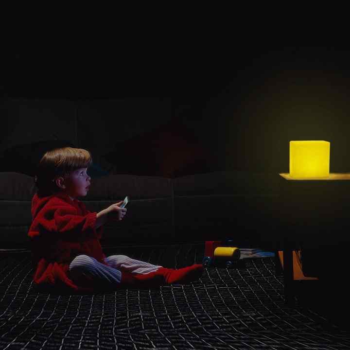 lamp . مصباح