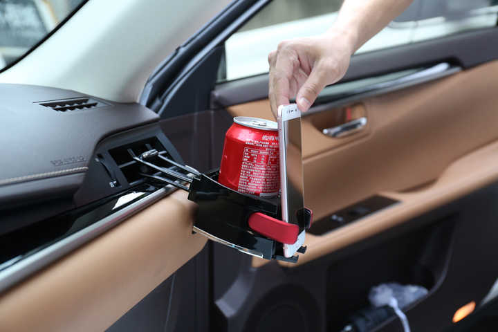 2021 China New Universal Car Cup Holder Auto Interior Accessories Decoration for Men