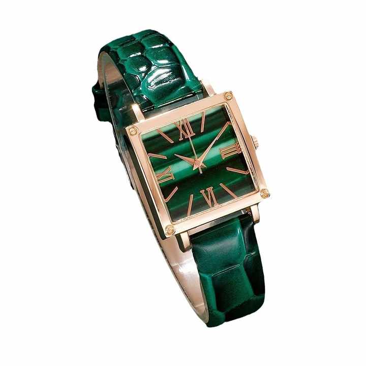 Elegant women's watch bracelet studded with stones