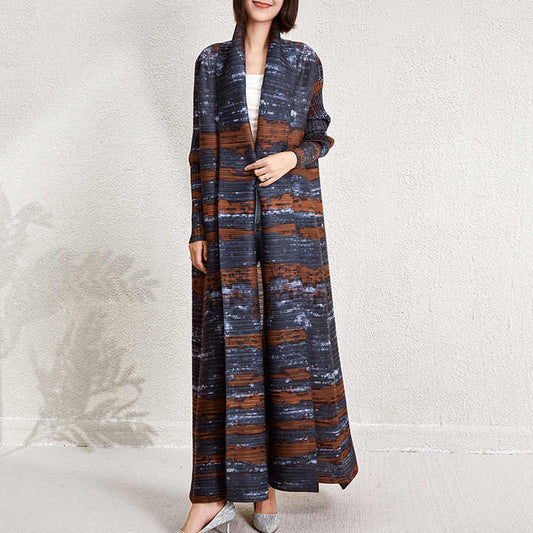 عبايات ملونة نسائيه انيقه و فخمه