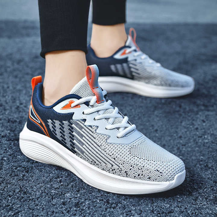 Men's sneakers
