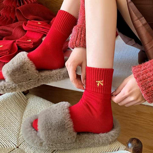 Knitted for Winter Festive New Year Star Alignment Cotton Socks for Men and Women, Red Socks Bring Good Luck