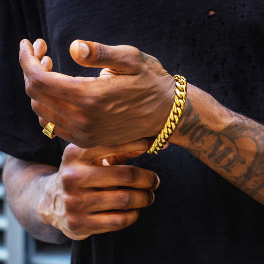 سوار بسلسلة ميامي