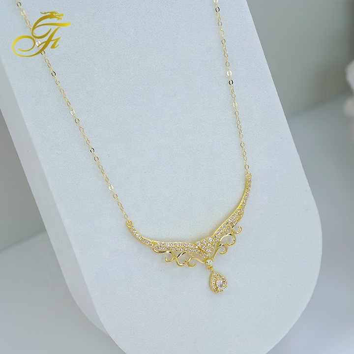 Women's necklace