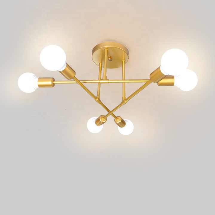 مصباح سقف بسيط عتيق بستة رؤوس مصباح . Simple antique six-head ceiling lamp molecular