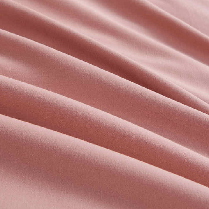 مفارش السرير