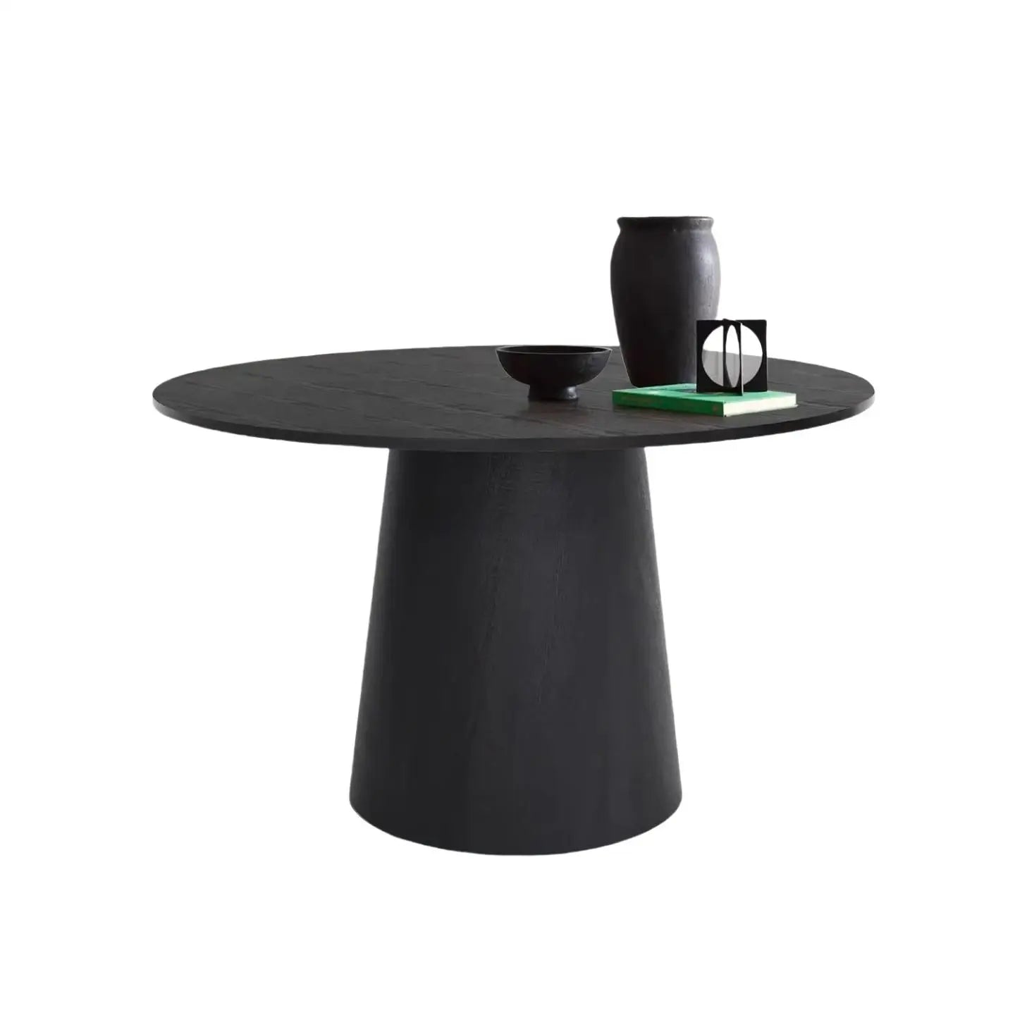 طاولة خشب كلاسيكية