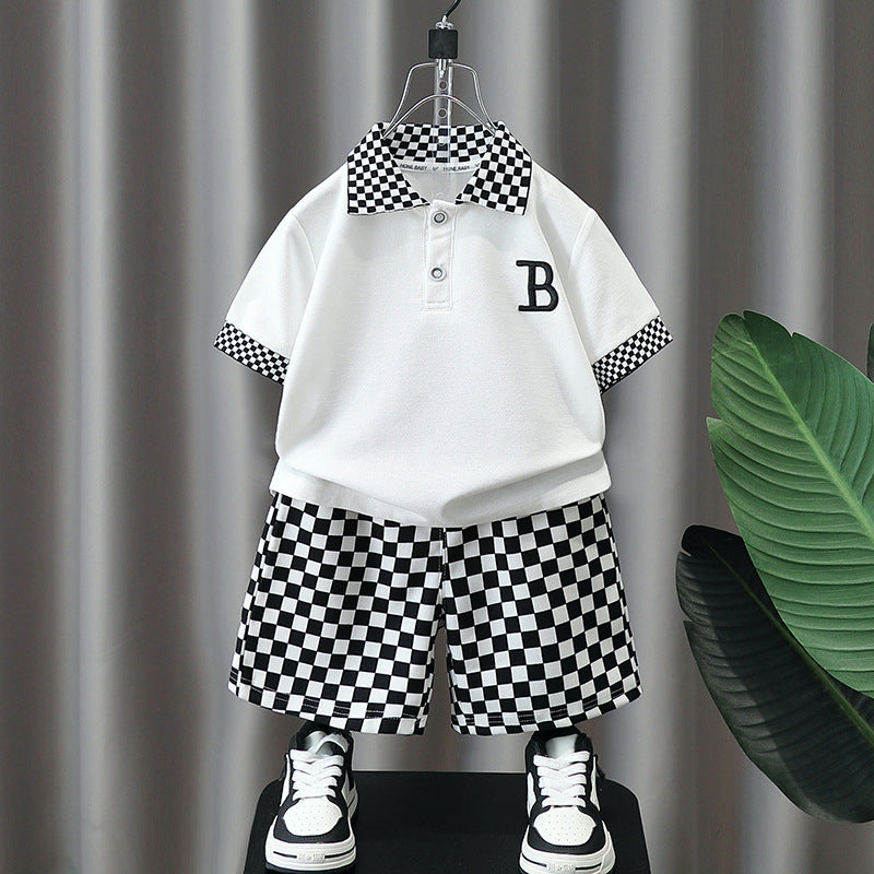 ملابس صيفية للأطفال