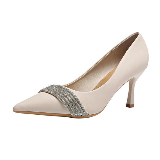 كعب نسائي أنيق