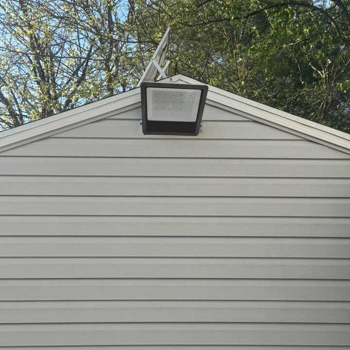 Outdoor stadium floodlight