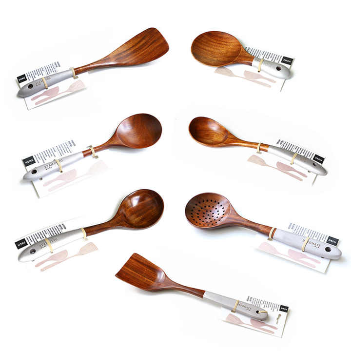 Multi-colored teak-coated kitchen tools