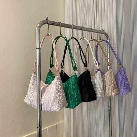 حقائب يد نسائية عصرية جديدة