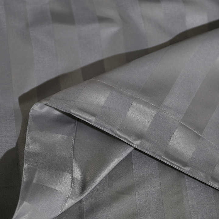 مجموعة غطاء لحاف بشريطي حديث للفنادق . Modern Luxury Hotel Stripe Duvet Cover Set Available in