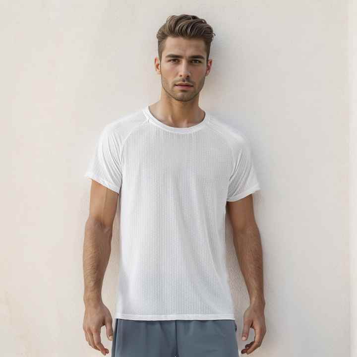 Quick-drying sports t-shirt