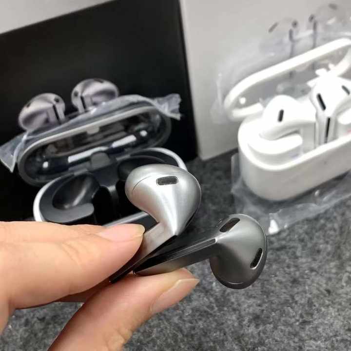 wireless earphones