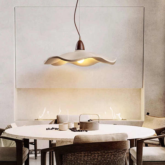 ثريا ريترو كريمية ذات