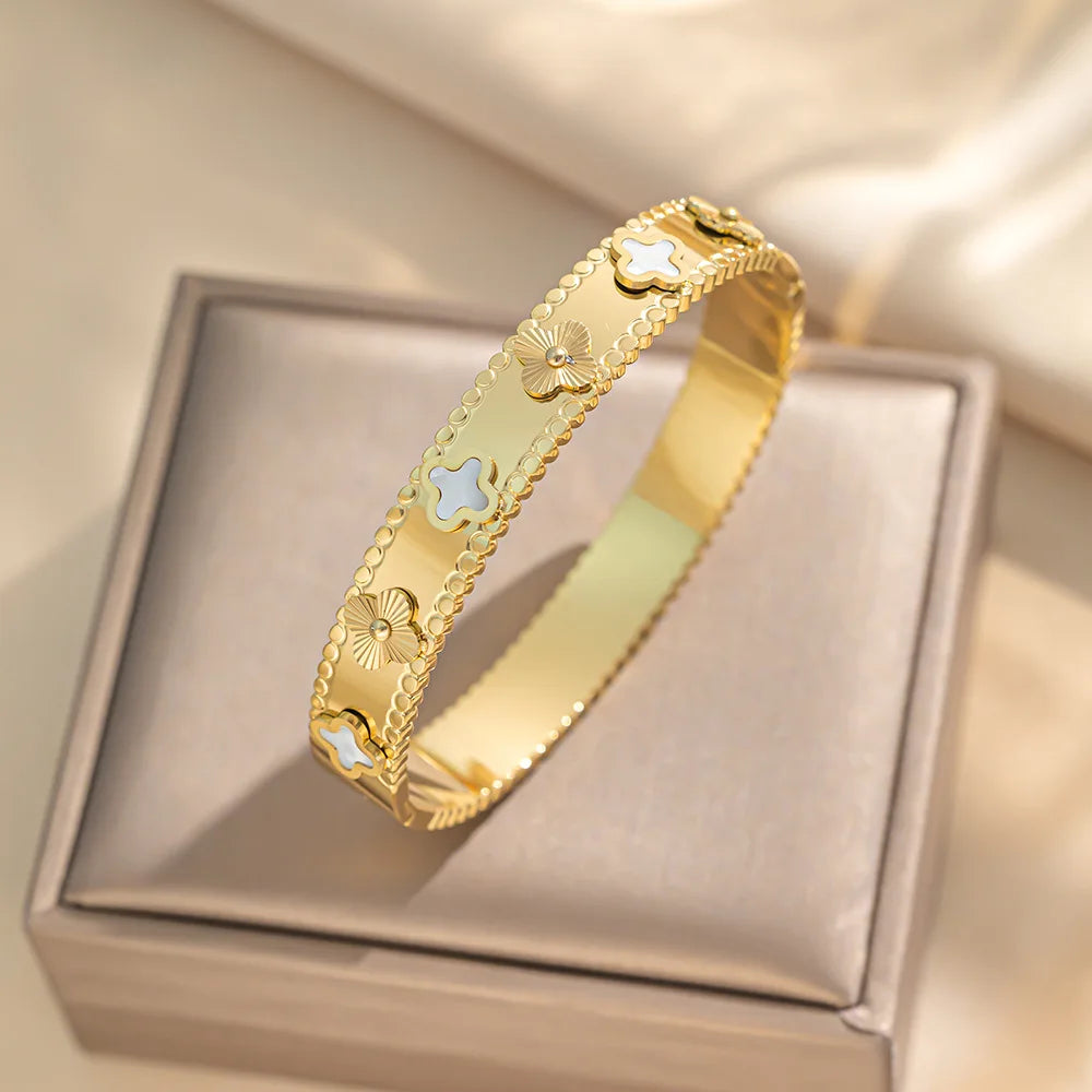 اسوار نسائي , Women's bracelet