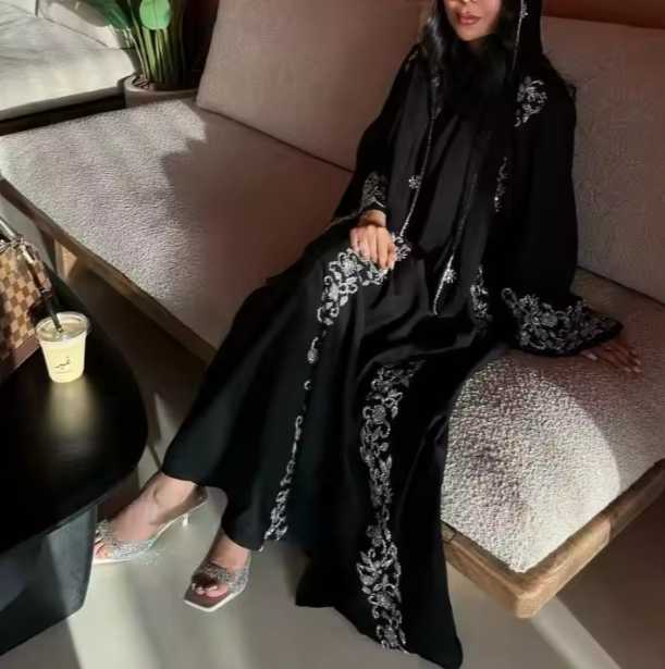 Luxury black abaya for women