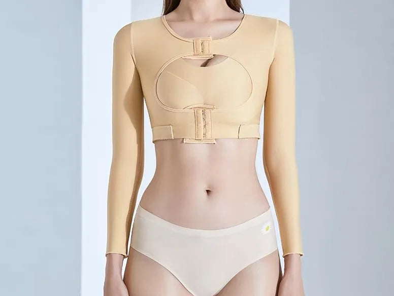 ملابس نسائية داخلية