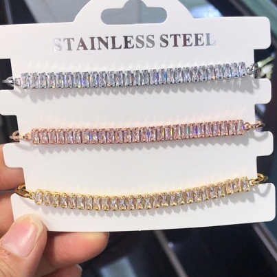 مجوهرات واكسسوارت نسائية قابله لتعديل من مودالين