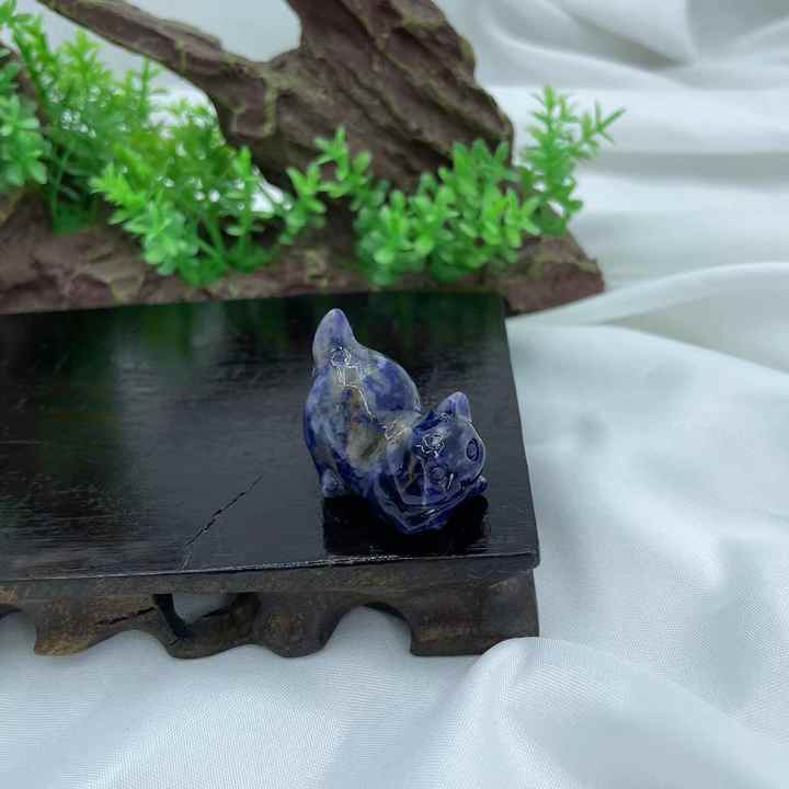 Small inch cute gemstones. Animal accessories.