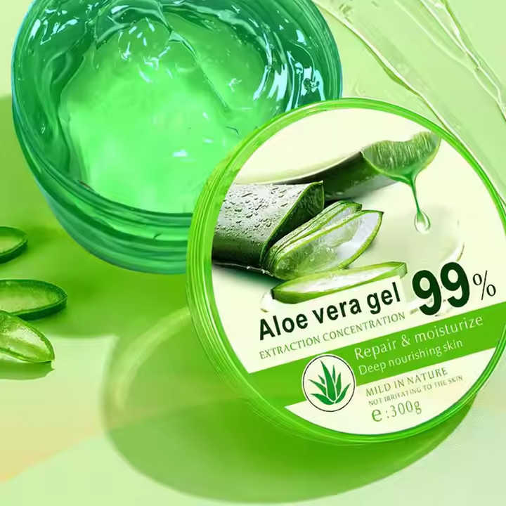 اطقم العنايه عينة من جل الصبار المرطب للعناية بالوجه