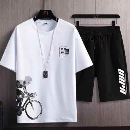 T-shirt and shorts set طقم تي شيرت مع شورت