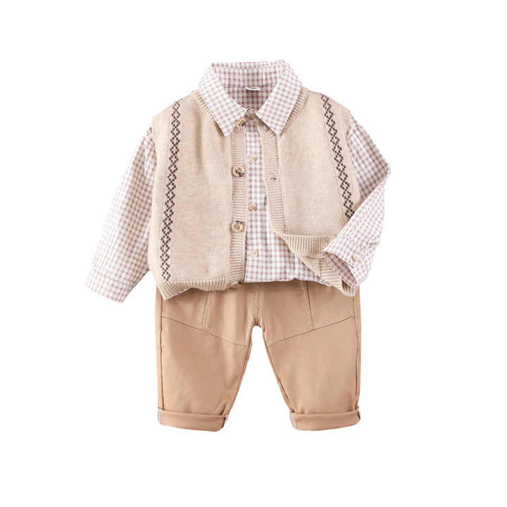 Newborn baby boys' clothes
