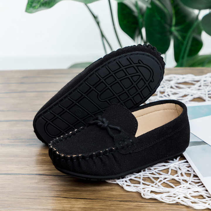 New spring and autumn shoes for boys