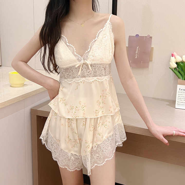 Women's sleepwear