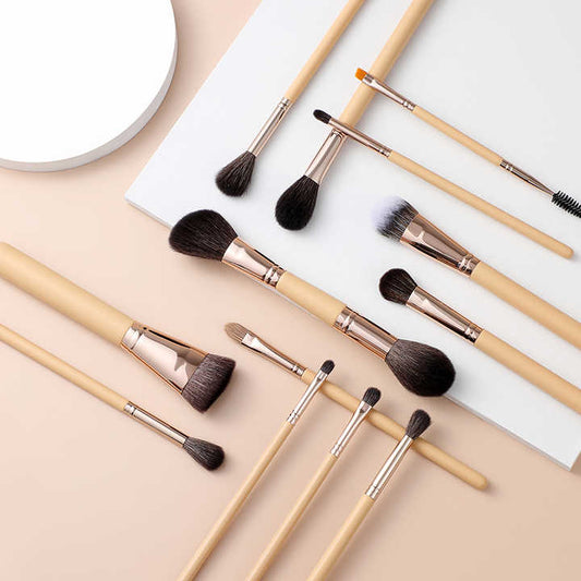 مجموعة فرش 13 قطعة بلون الكراميل