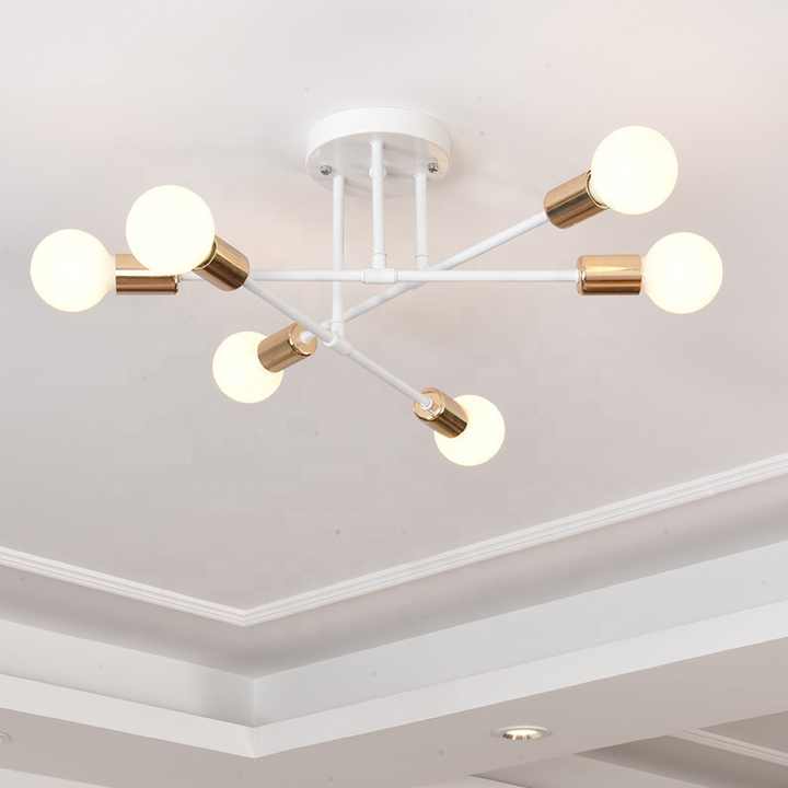مصباح سقف بسيط عتيق بستة رؤوس مصباح . Simple antique six-head ceiling lamp molecular