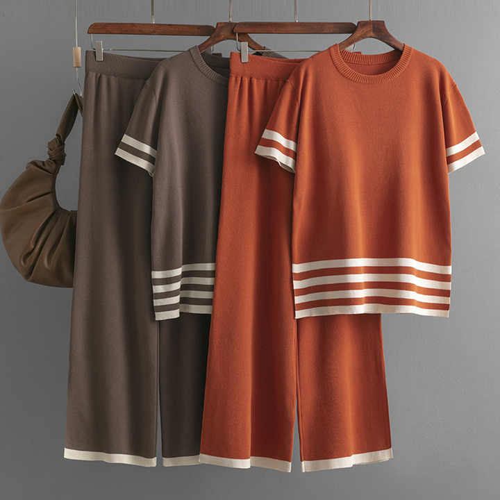 Travel and outing suit