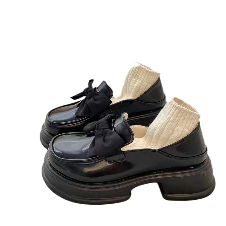 small black leather heel