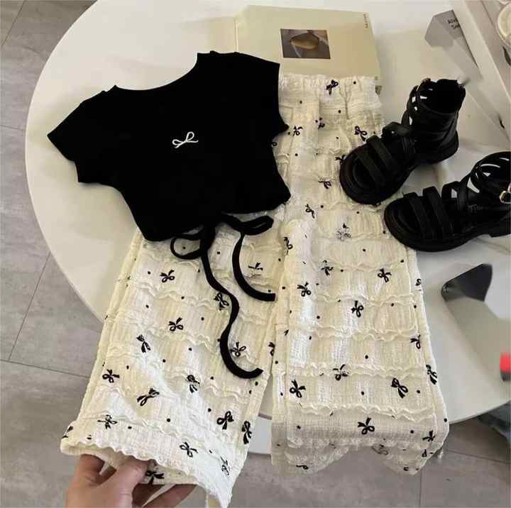 بدلة أطفال صيفية عصرية للبيع بالجملة 2 طقم ملابس جميلة للفتيات Wholesale Fashion Summer Baby Suit 2 Pieces Lovely Girls Clothes Set