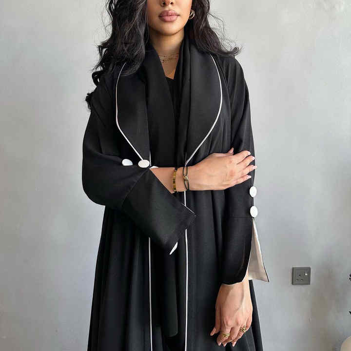 Luxury black abaya