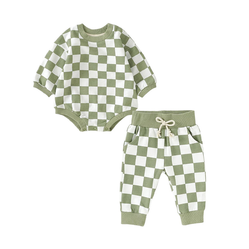 مجموعة ملابس كلاسيكية