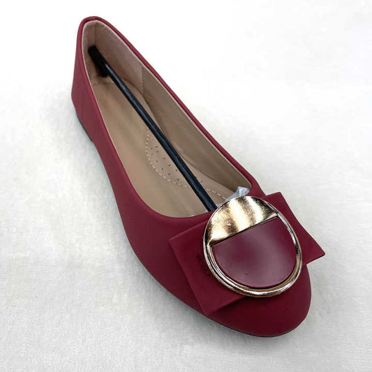 أحذية مسطحة للسيدات والفتيات