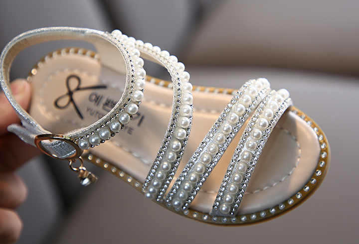 Girls' pearl sandals