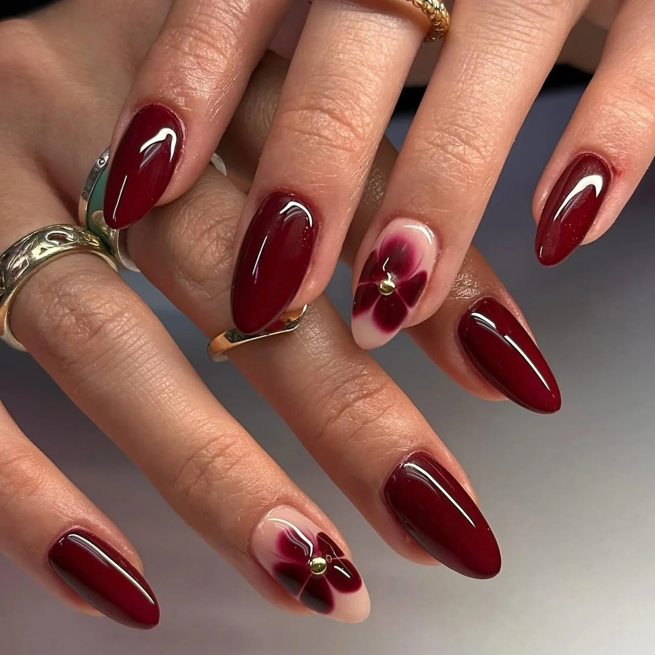 Short square fingernails