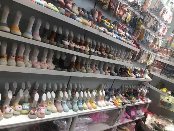 girls flat shoes