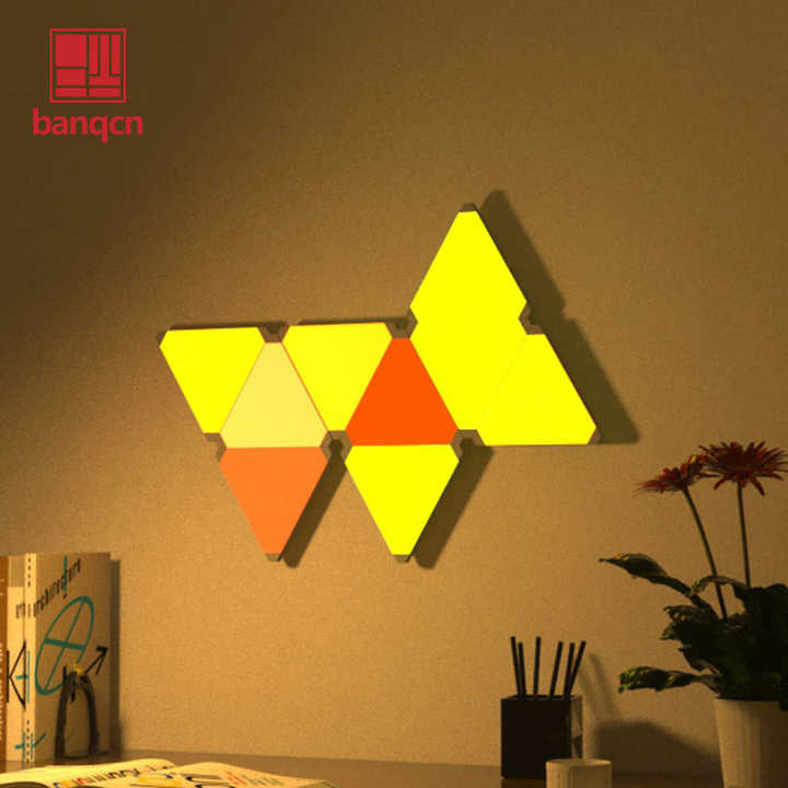 مثلثة الشكل مزودة