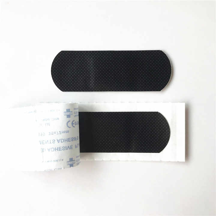 wound plasters . لصقات جروح