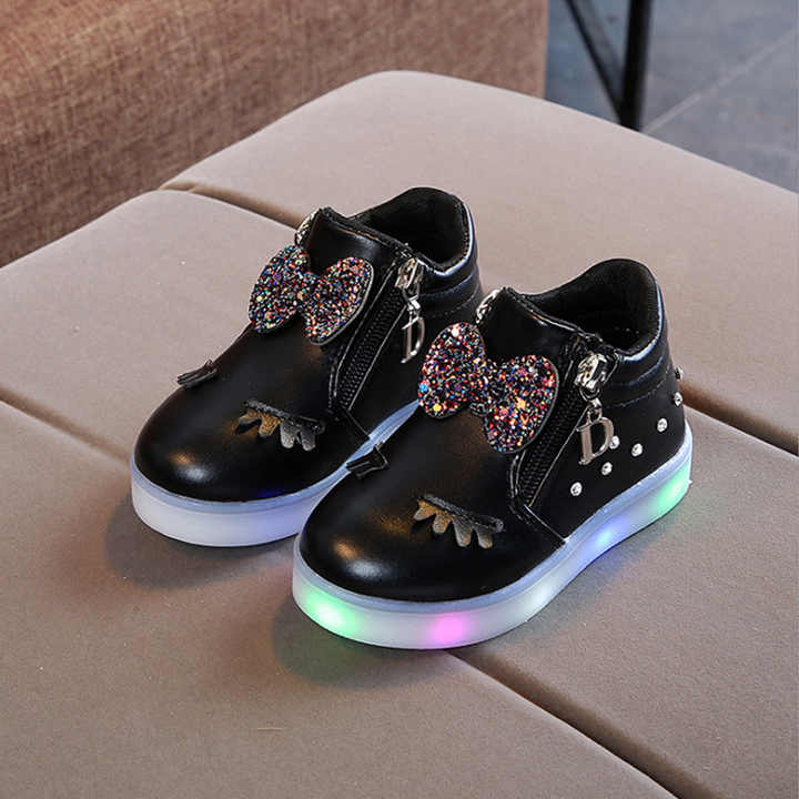 Girls' light-up boots