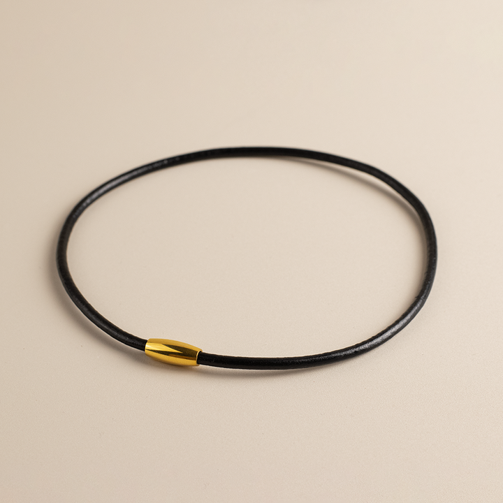 Women's necklace