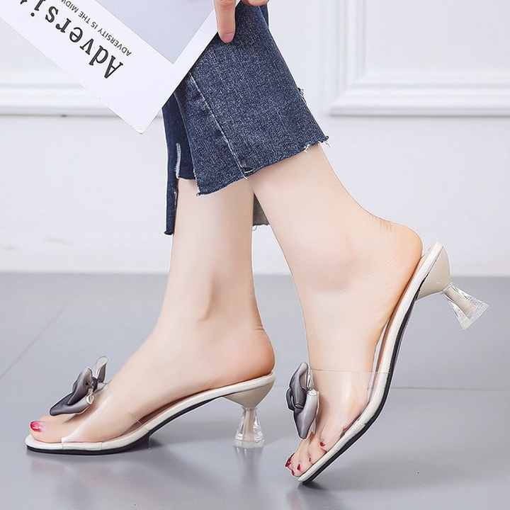 Elegant women's heels