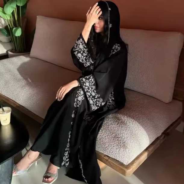 Luxury black abaya for women