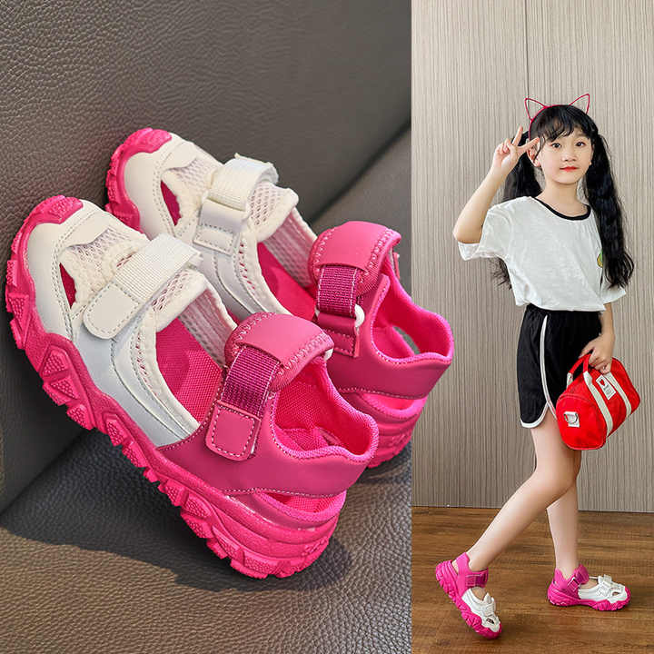 Girls' shoes