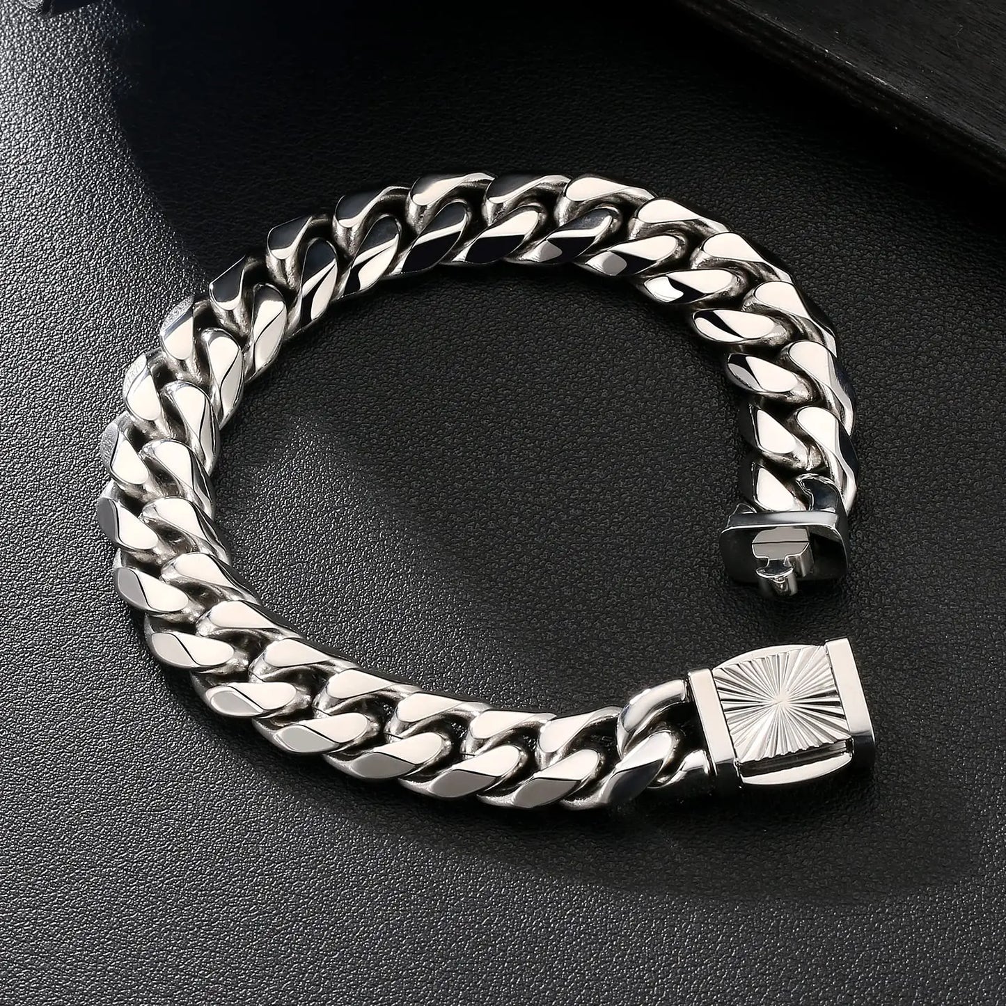 Men's accessories-bracelets